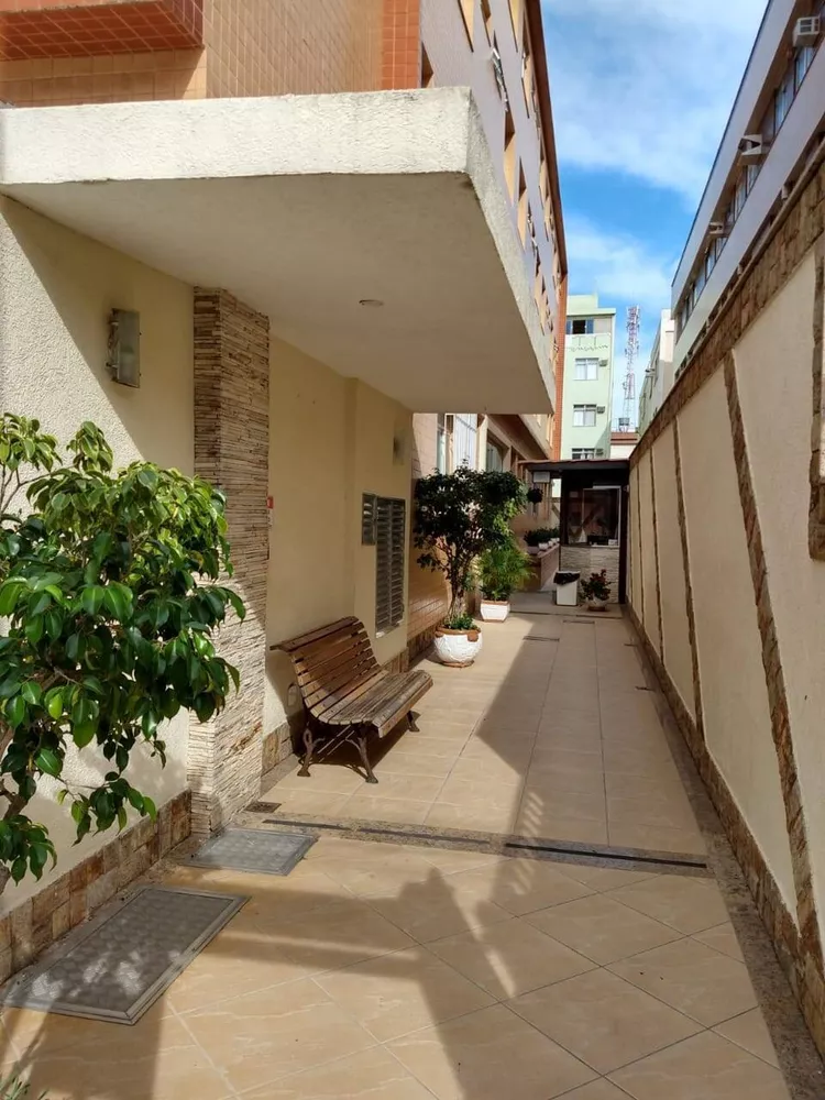 Apartamento à venda com 1 quarto, 32m² - Foto 2