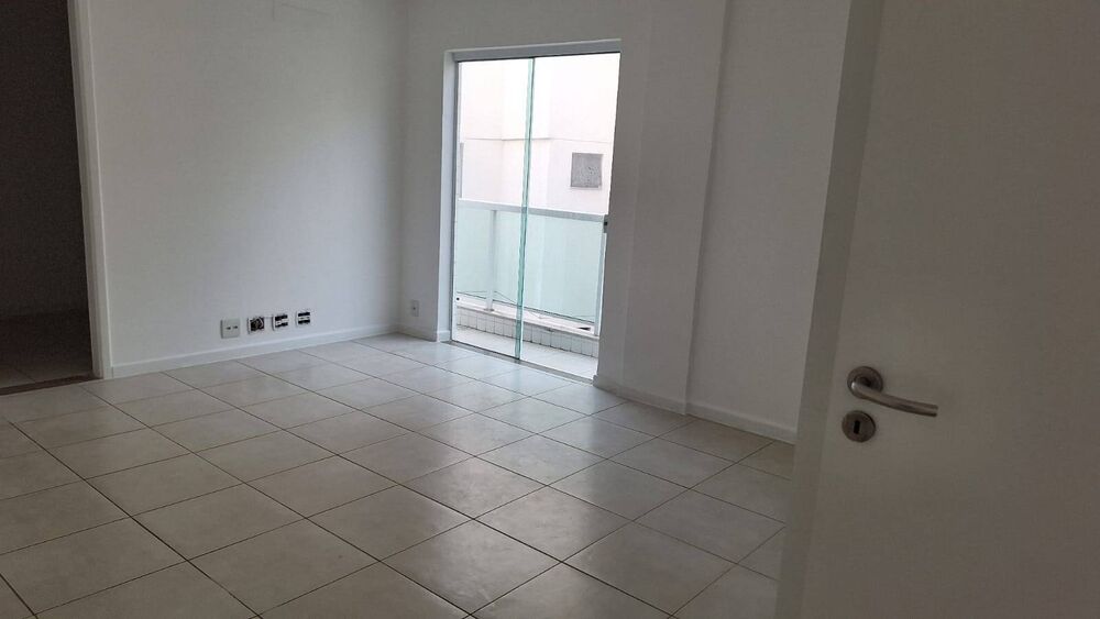 Cobertura, 3 quartos, 223 m² - Foto 2