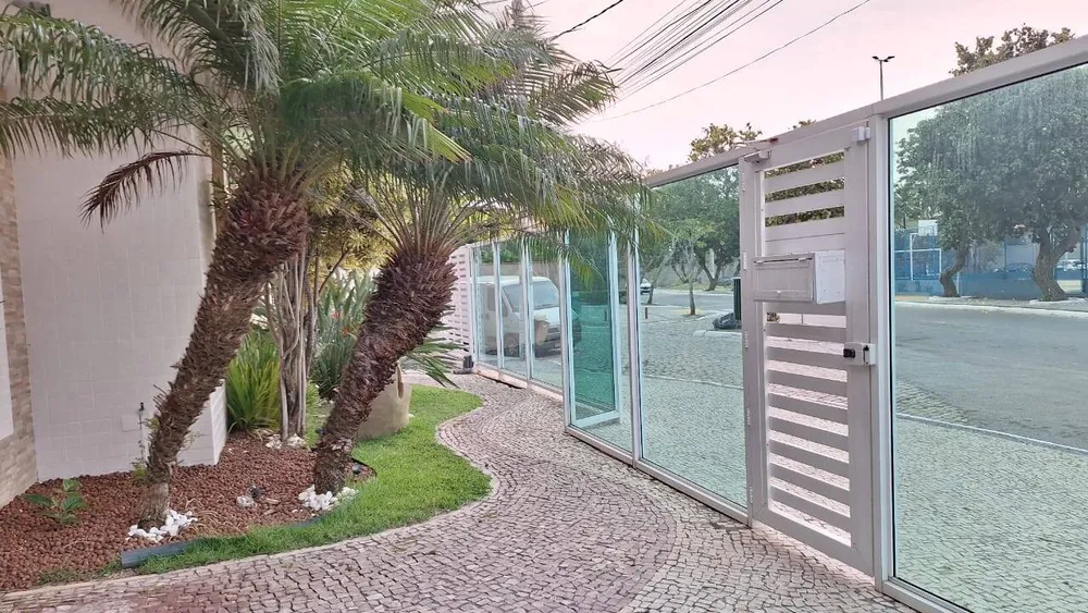 Cobertura, 3 quartos, 223 m² - Foto 2