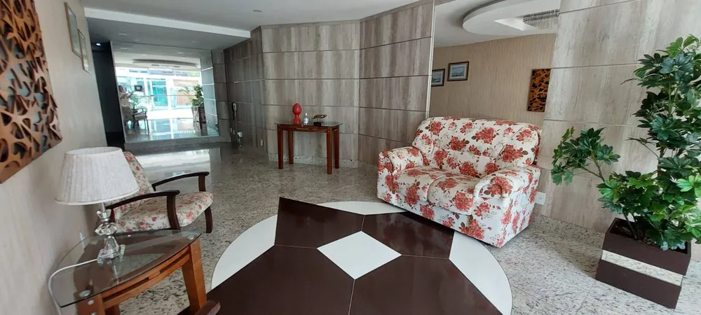 Cobertura, 3 quartos, 210 m² - Foto 2