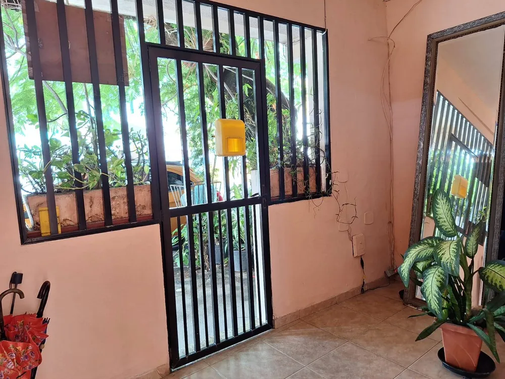 Casa, 3 quartos, 213 m² - Foto 2