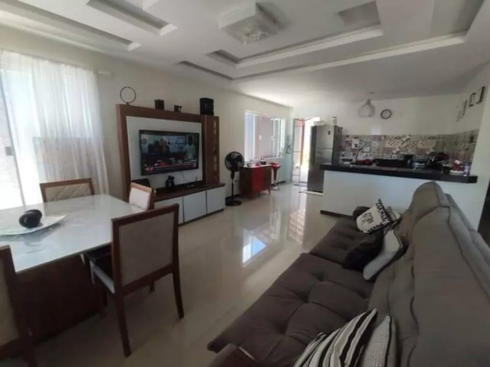 Casa de Condomínio à venda com 3 quartos, 145m² - Foto 2