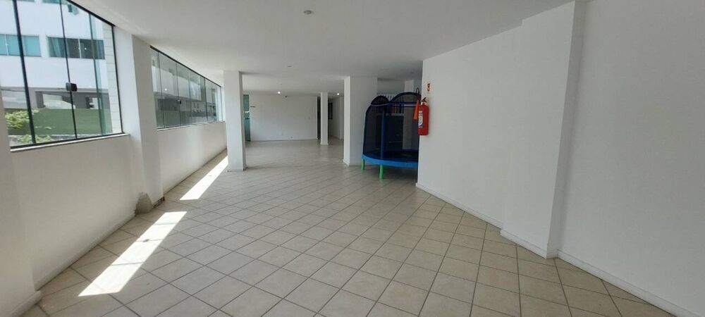 Apartamento à venda com 3 quartos, 170m² - Foto 4