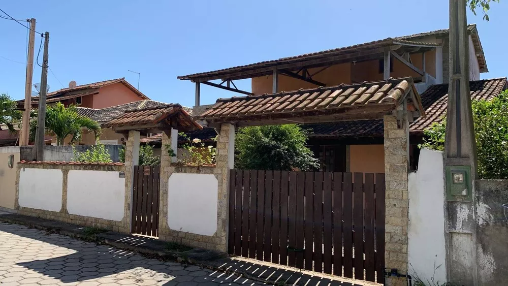 Casa de Condomínio à venda com 4 quartos, 175m² - Foto 1