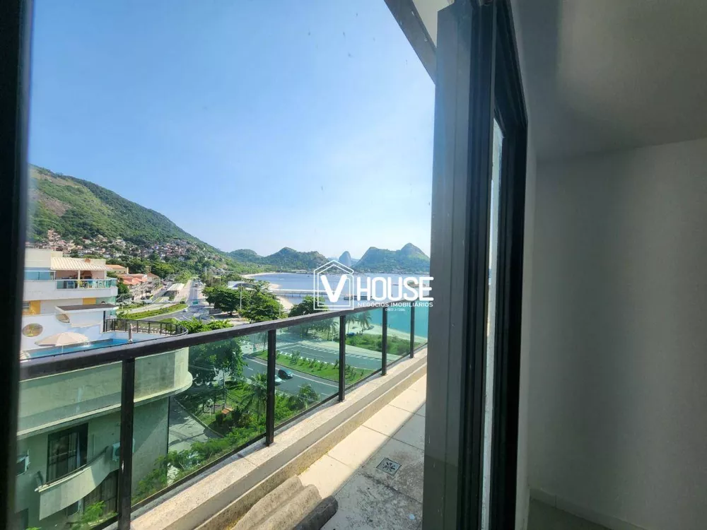 Cobertura, 4 quartos, 240 m² - Foto 2