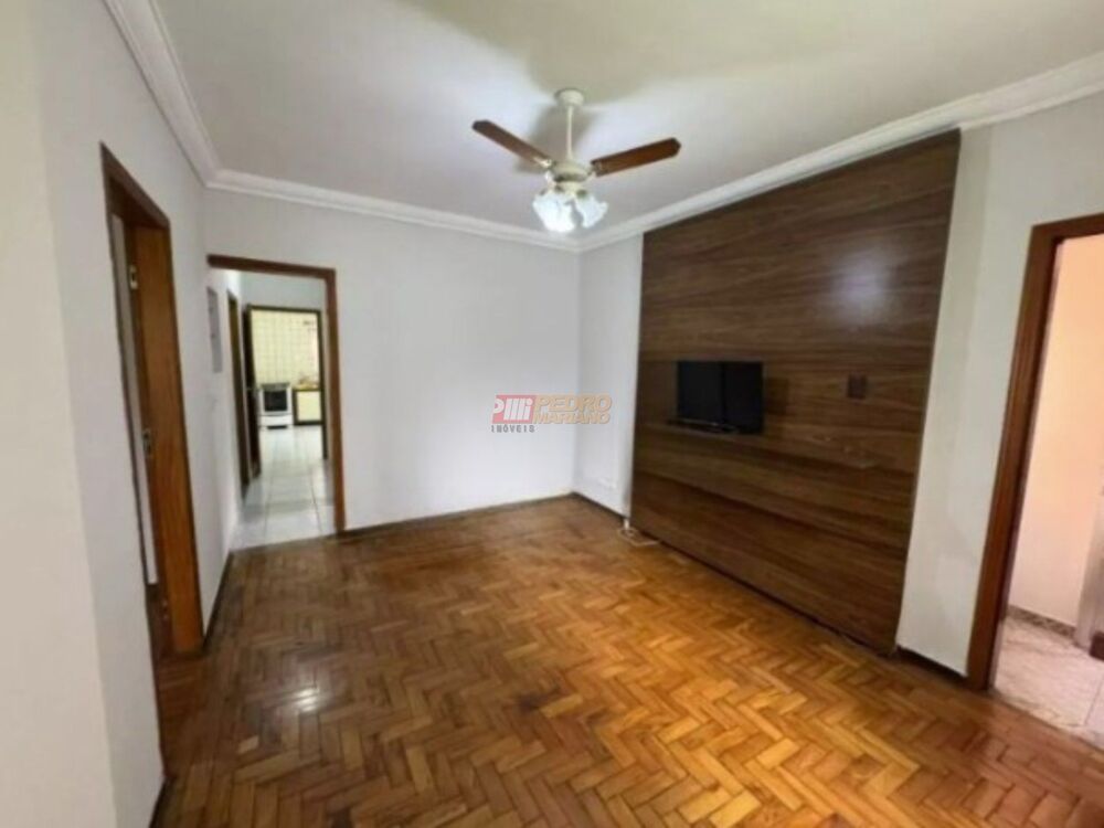 Sobrado à venda com 4 quartos, 206m² - Foto 1