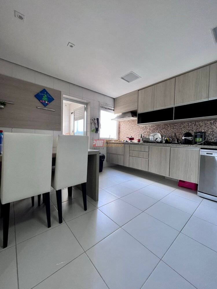 Apartamento à venda com 4 quartos, 146m² - Foto 7