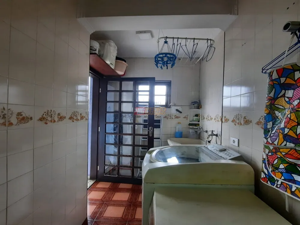 Sobrado, 3 quartos, 290 m² - Foto 2