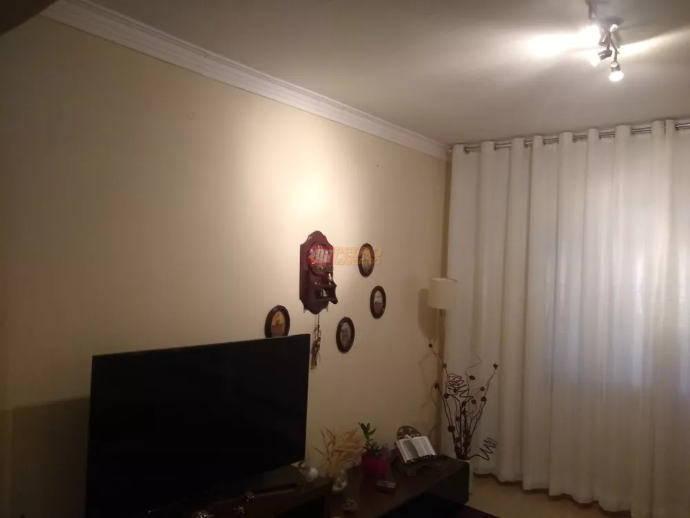 Casa à venda com 3 quartos, 155m² - Foto 2