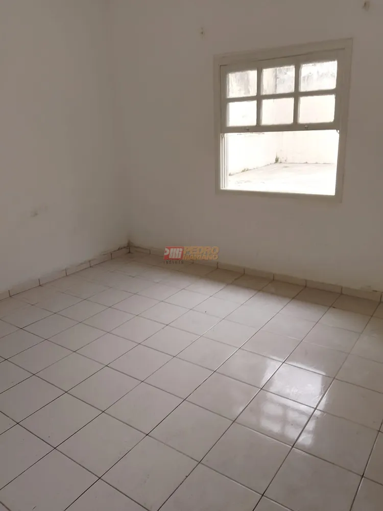 Casa, 2 quartos, 108 m² - Foto 2