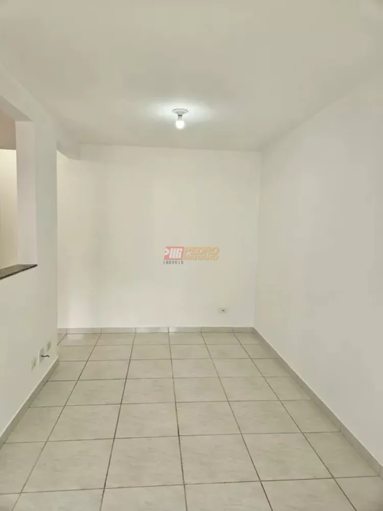 Apartamento para alugar com 2 quartos, 50m² - Foto 4