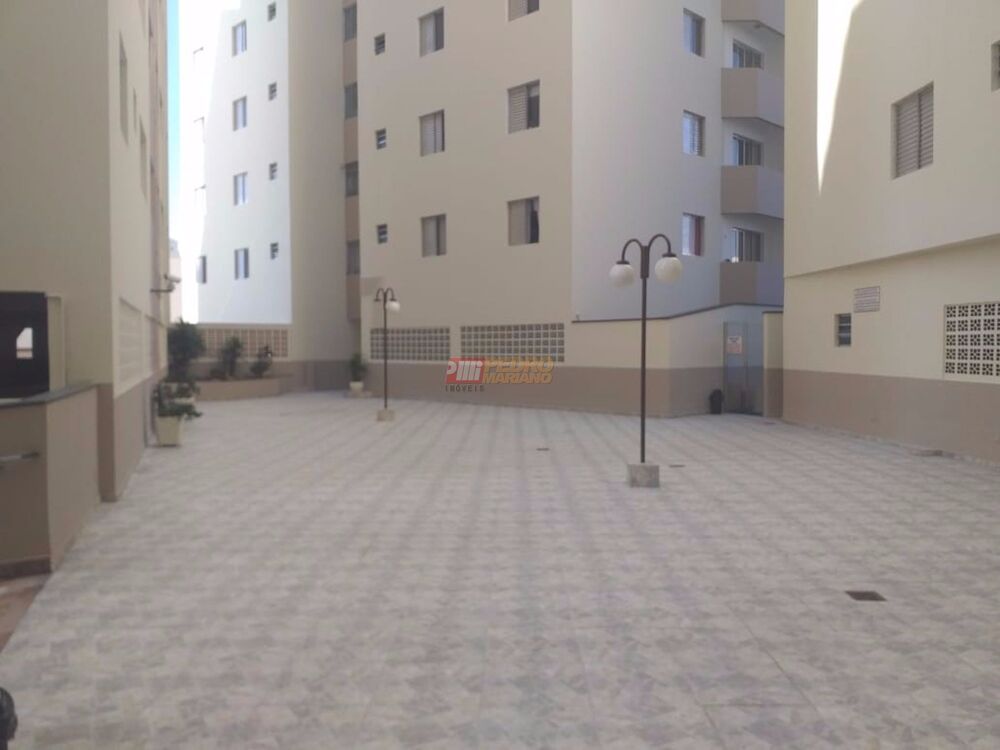 Apartamento à venda com 2 quartos, 82m² - Foto 13