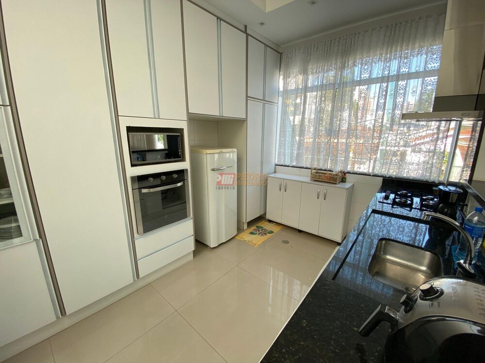 Sobrado, 2 quartos, 249 m² - Foto 3