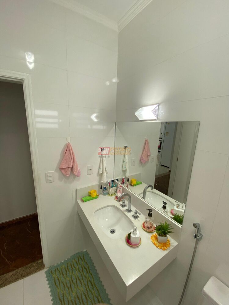 Casa, 3 quartos, 179 m² - Foto 3