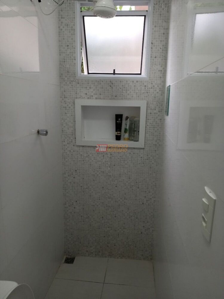 Sobrado à venda com 2 quartos, 200m² - Foto 5