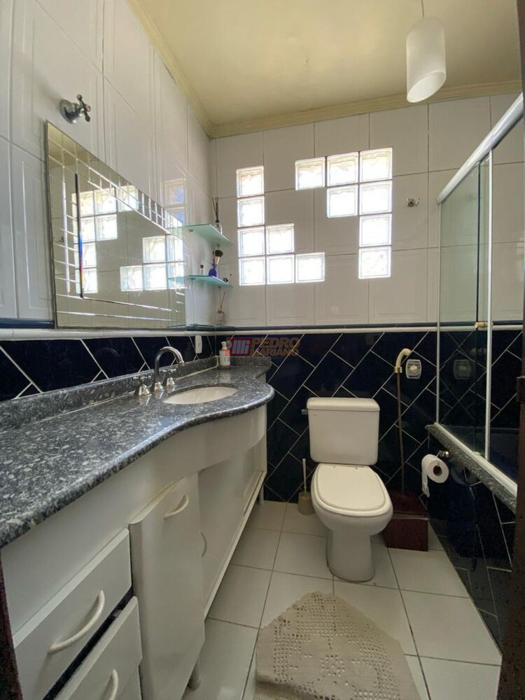 Sobrado à venda com 3 quartos, 227m² - Foto 4