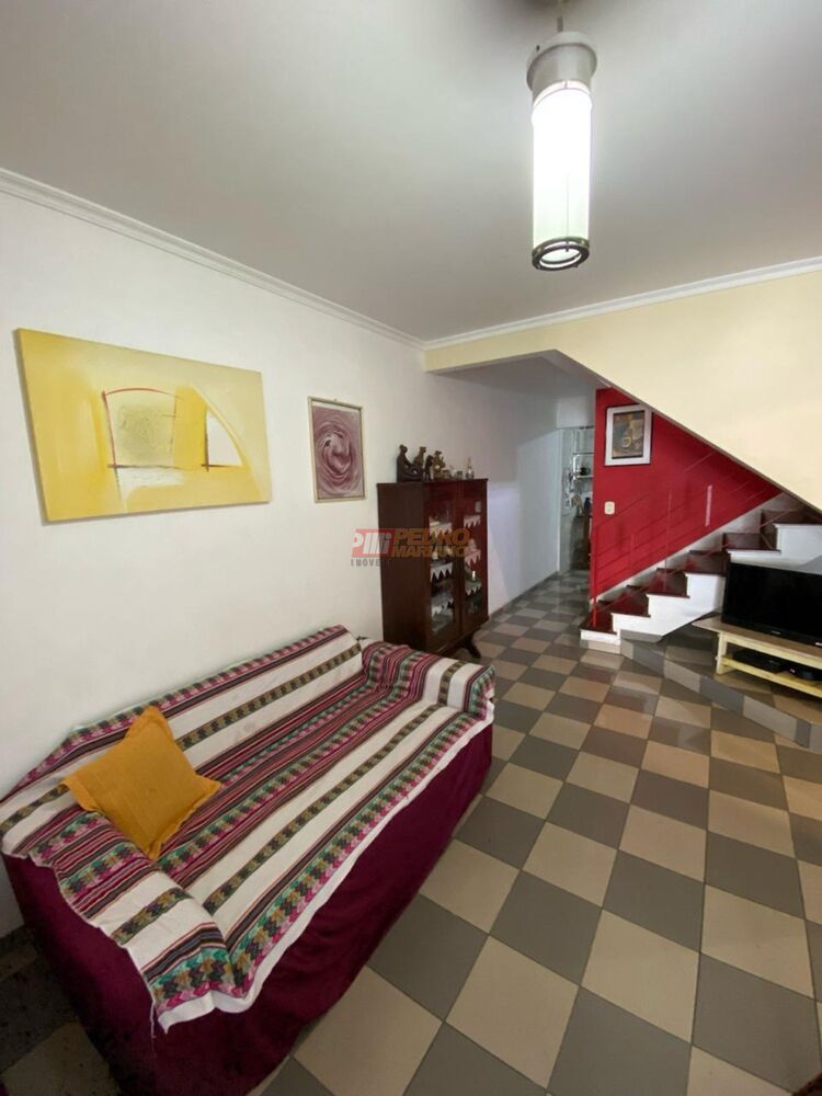 Sobrado à venda com 3 quartos, 227m² - Foto 1