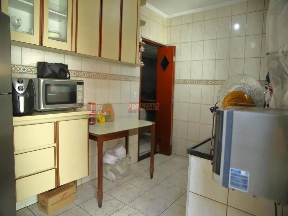 Sobrado, 3 quartos, 200 m² - Foto 1