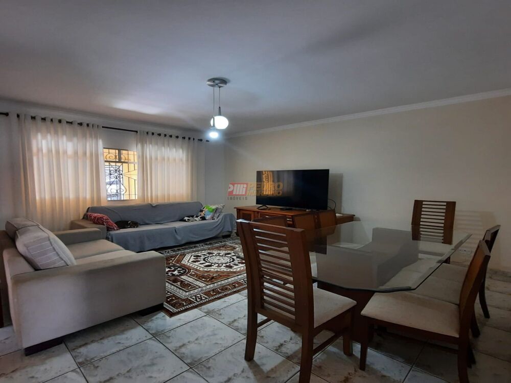 Sobrado, 6 quartos, 220 m² - Foto 1