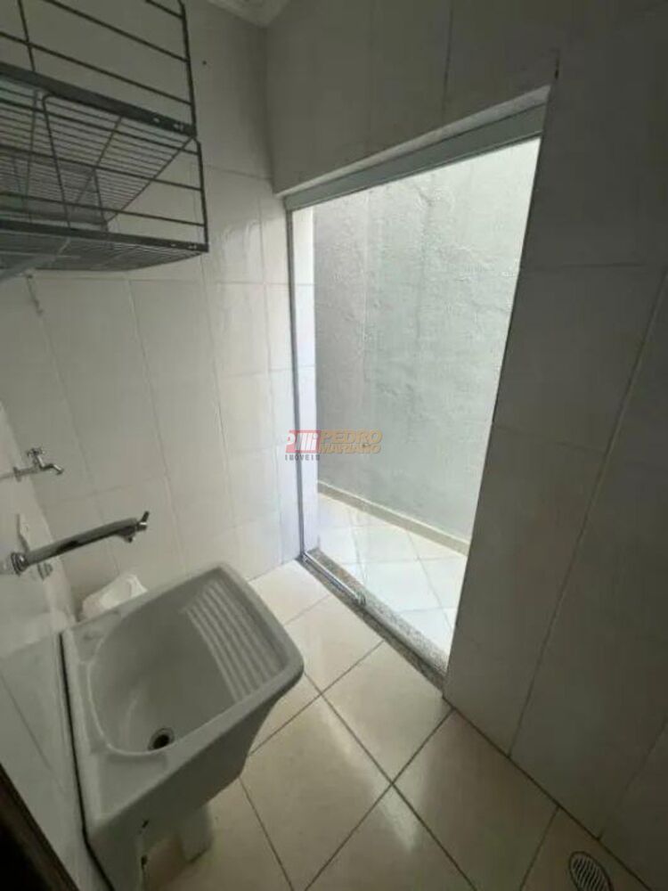 Apartamento à venda com 3 quartos, 106m² - Foto 4