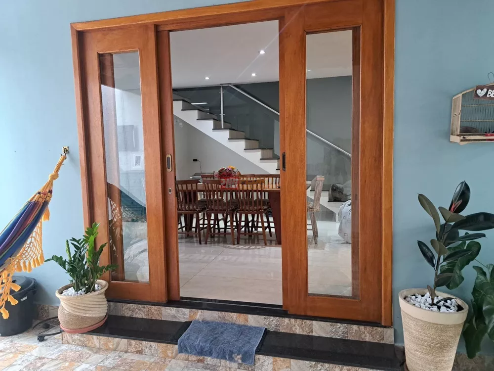 Sobrado, 2 quartos, 273 m² - Foto 1