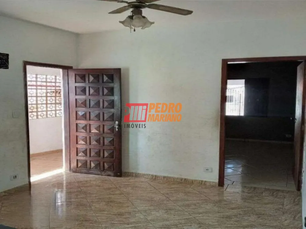 Casa, 3 quartos, 180 m² - Foto 2