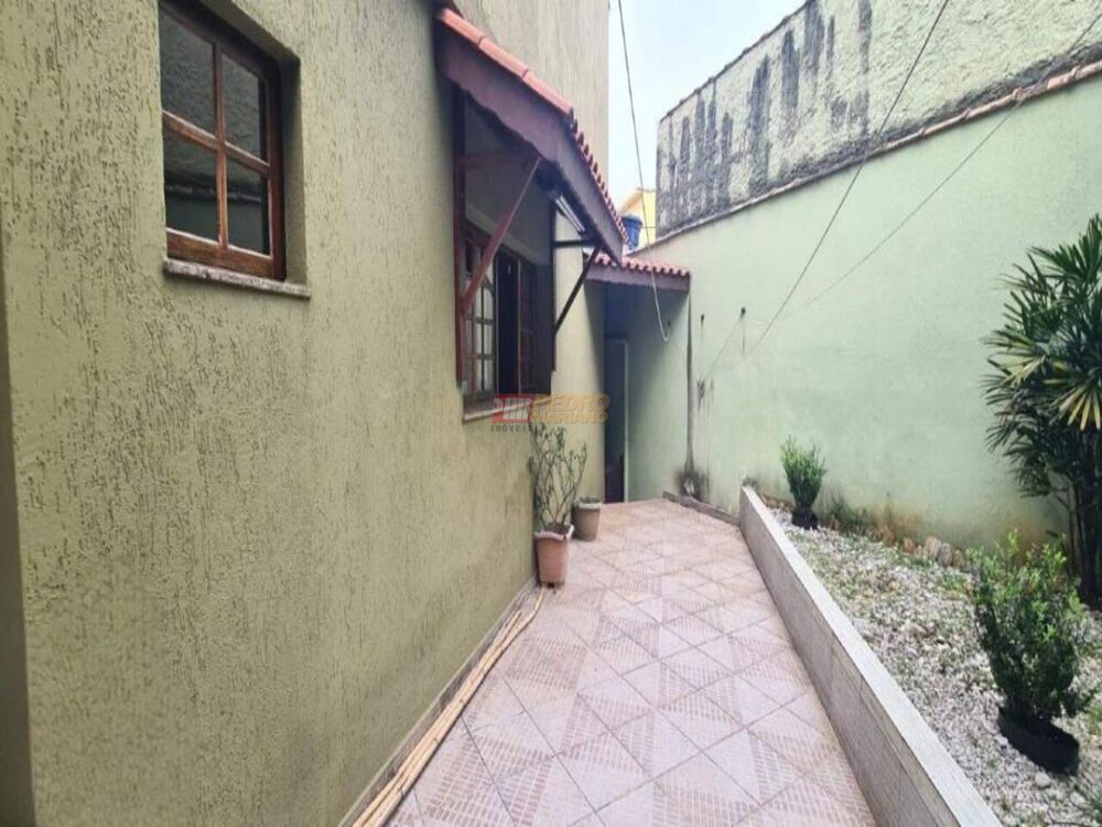 Sobrado à venda com 3 quartos, 219m² - Foto 25
