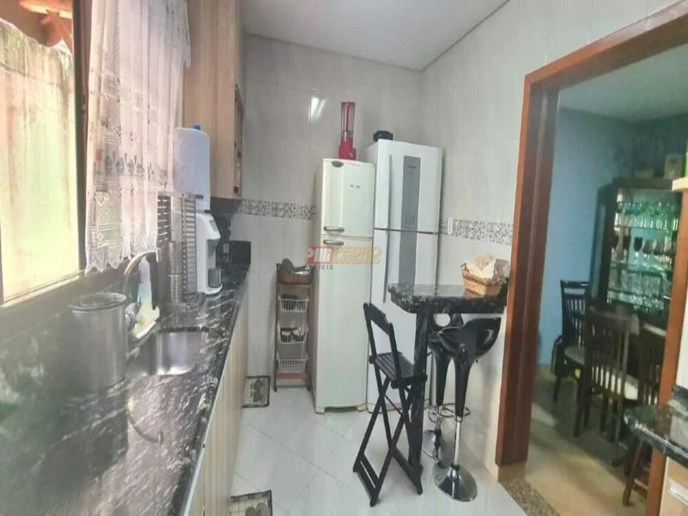 Sobrado à venda com 3 quartos, 219m² - Foto 14
