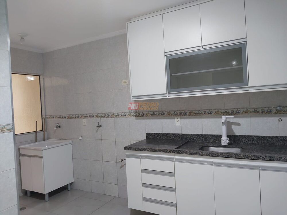 Apartamento à venda com 3 quartos, 84m² - Foto 4
