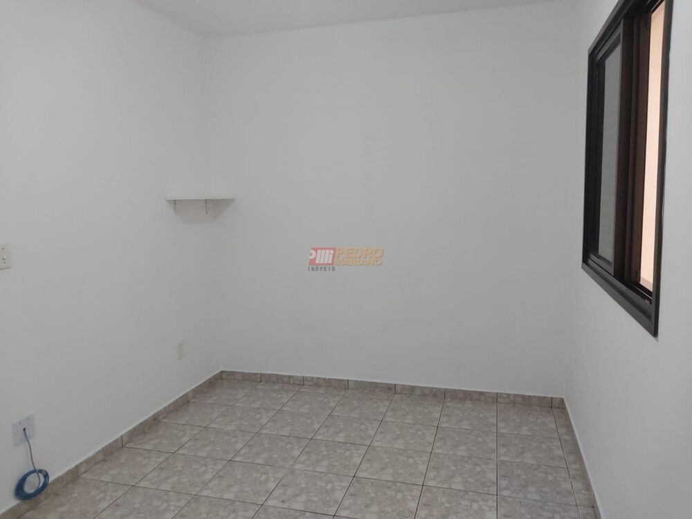 Apartamento à venda com 3 quartos, 84m² - Foto 3