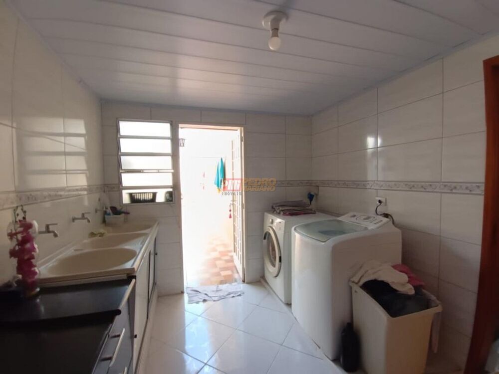 Casa, 3 quartos, 240 m² - Foto 14