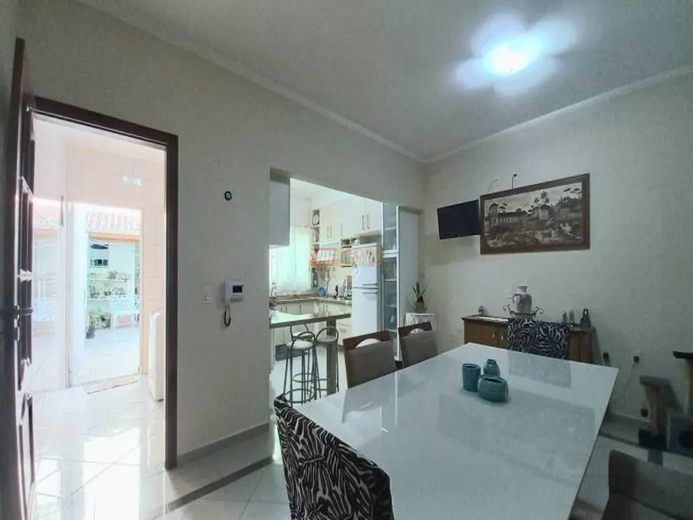 Sobrado, 4 quartos, 212 m² - Foto 8