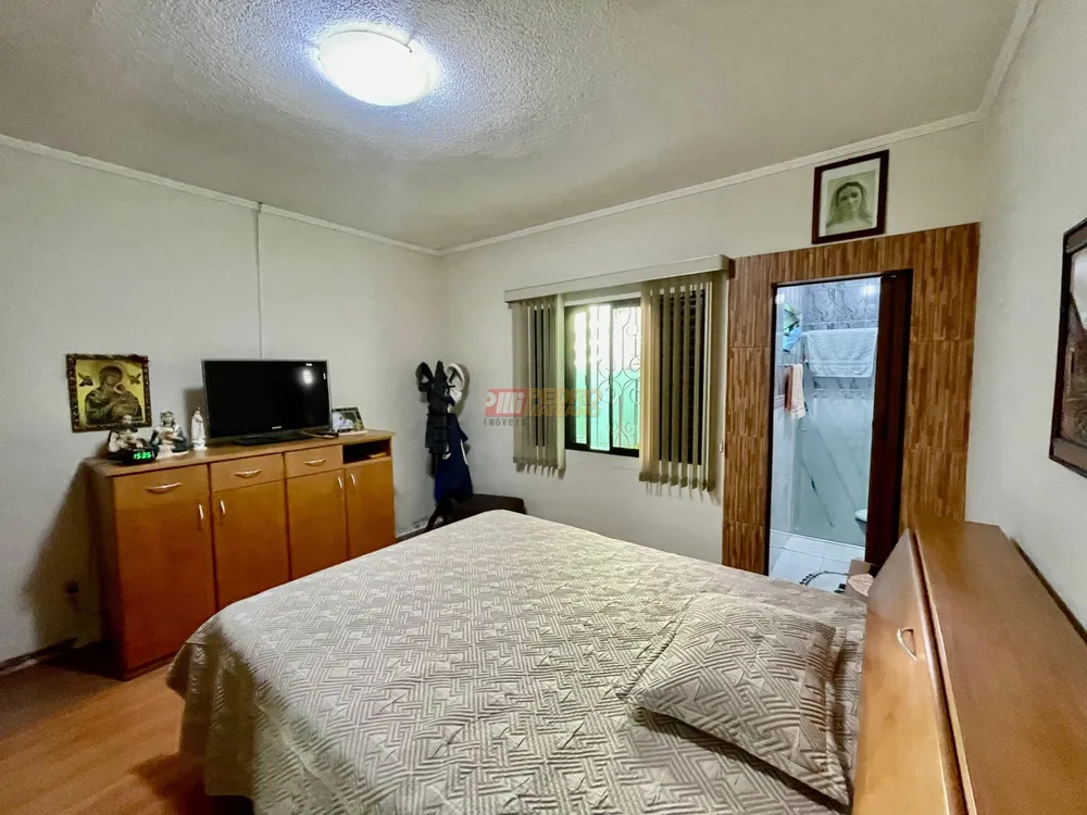Casa, 3 quartos, 191 m² - Foto 2
