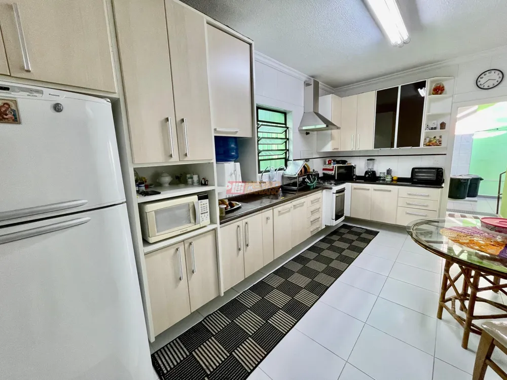 Casa, 3 quartos, 191 m² - Foto 4