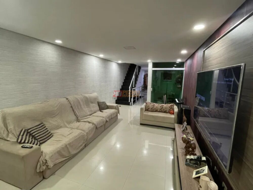 Sobrado, 3 quartos, 200 m² - Foto 1