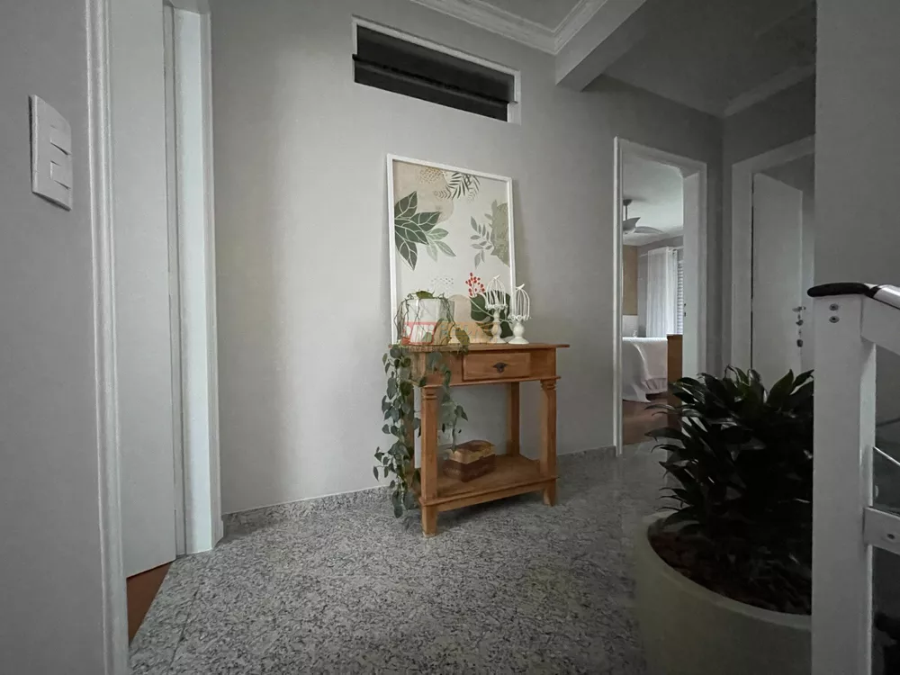 Sobrado, 3 quartos, 262 m² - Foto 8