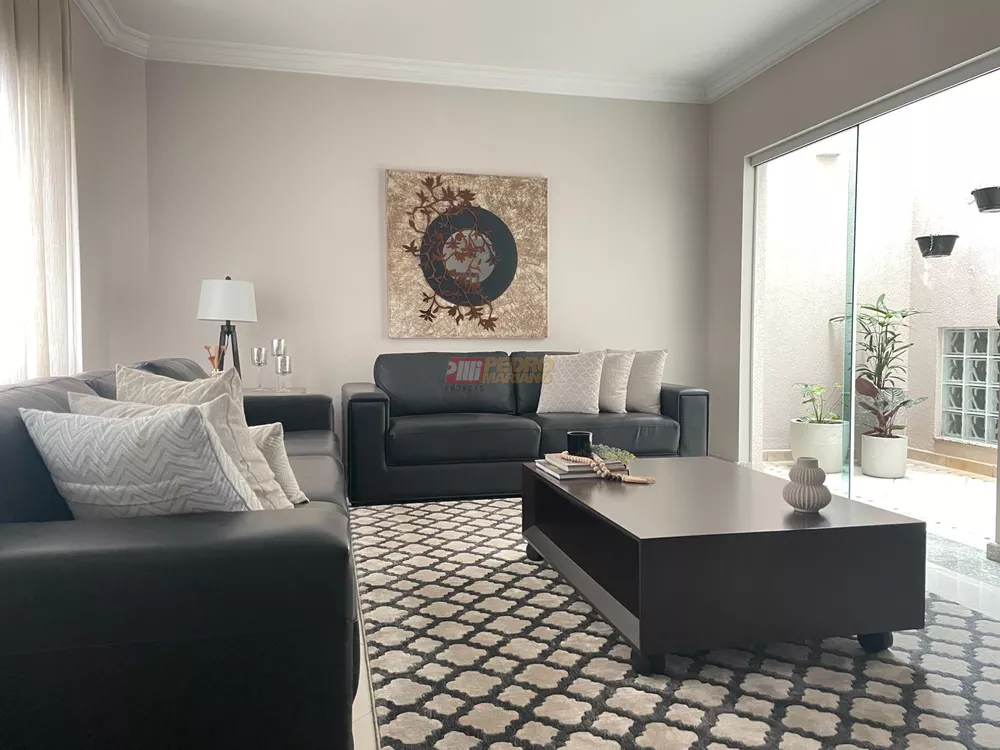 Sobrado, 3 quartos, 262 m² - Foto 4