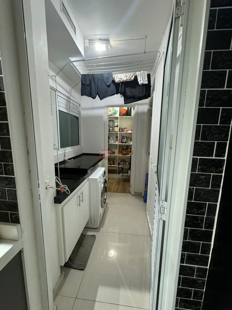 Apartamento à venda com 3 quartos, 107m² - Foto 14