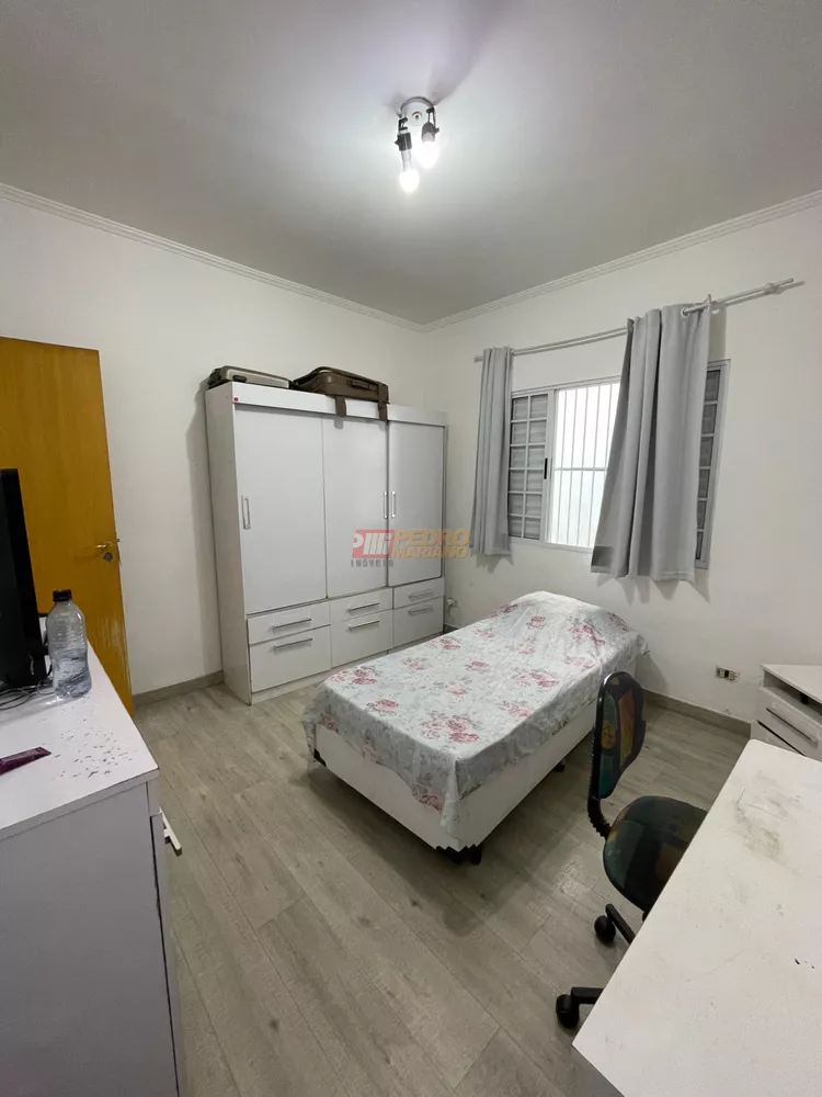 Casa, 3 quartos, 220 m² - Foto 1
