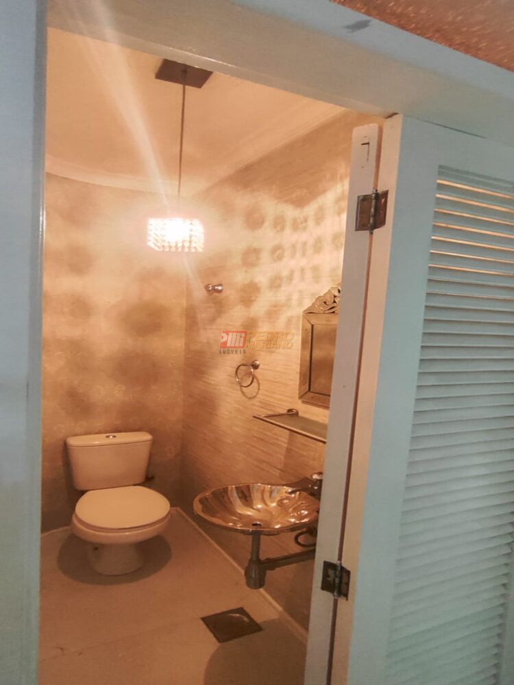 Casa à venda e aluguel com 4 quartos, 311m² - Foto 3