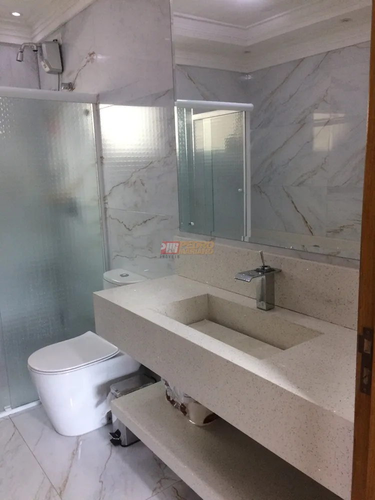 Sobrado, 3 quartos, 355 m² - Foto 1