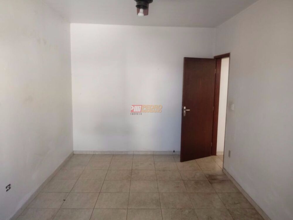 Casa, 2 quartos, 283 m² - Foto 4