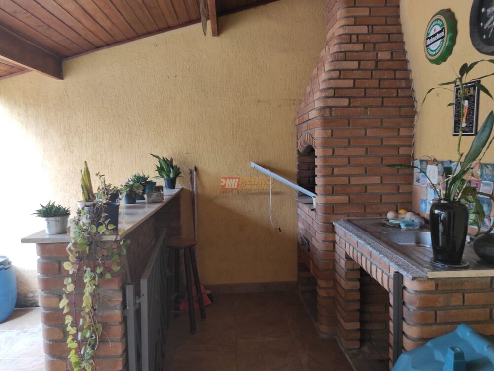 Casa à venda com 2 quartos, 152m² - Foto 15