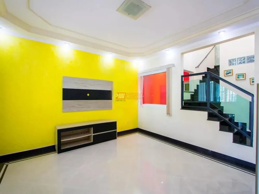 Sobrado, 3 quartos, 174 m² - Foto 1