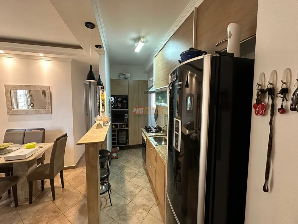Apartamento, 3 quartos, 74 m² - Foto 1