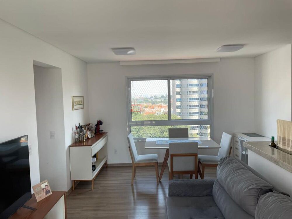 Apartamento à venda com 2 quartos, 72m² - Foto 1