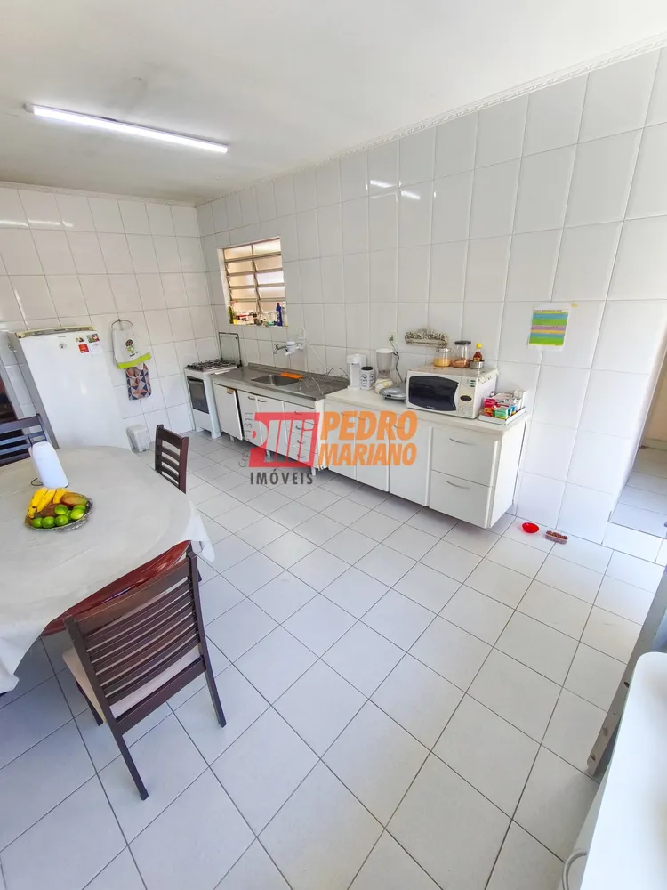 Casa, 2 quartos, 223 m² - Foto 2