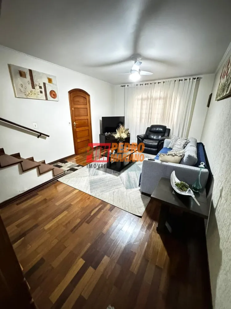 Sobrado, 3 quartos, 183 m² - Foto 1