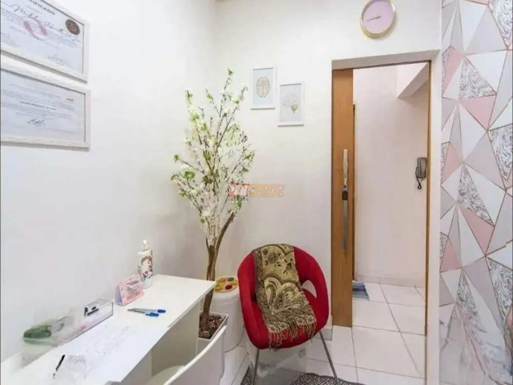 Sobrado, 8 quartos, 418 m² - Foto 1