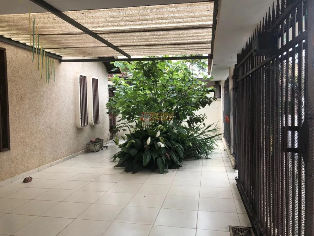 Casa, 3 quartos, 207 m² - Foto 1